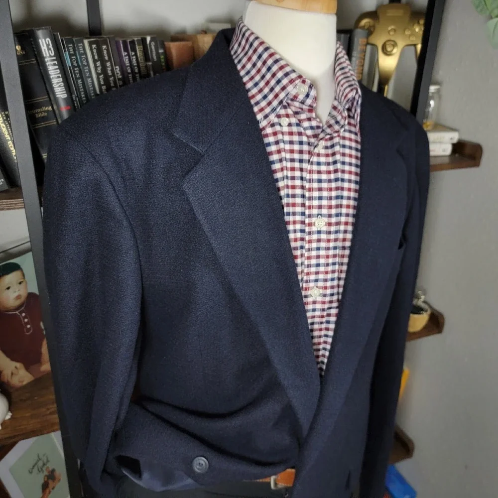 Eddie Bauer Men's Sport‎ Coat Blazer Two Button Navy Blue Wool Nylon Size 46T